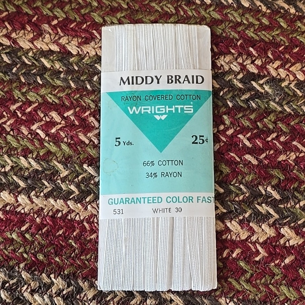 Middy Braid * 531 WHITE 30 * 5 yards *‎ Rayon Cotton * Wrights * Made in USA New